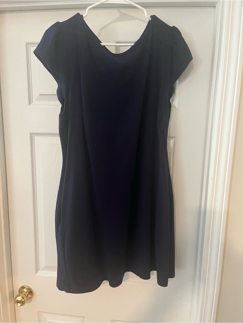 Classic Navy Cap-Sleeve Shift Dress Buttons down back and pockets XL
